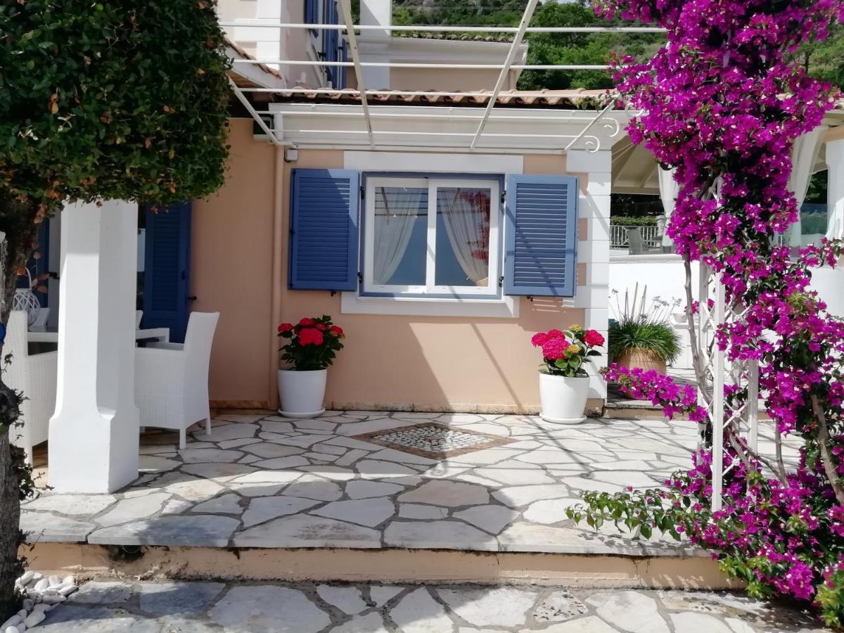 Imerolia Beach Villa Kassiopi Corfu エクステリア 写真