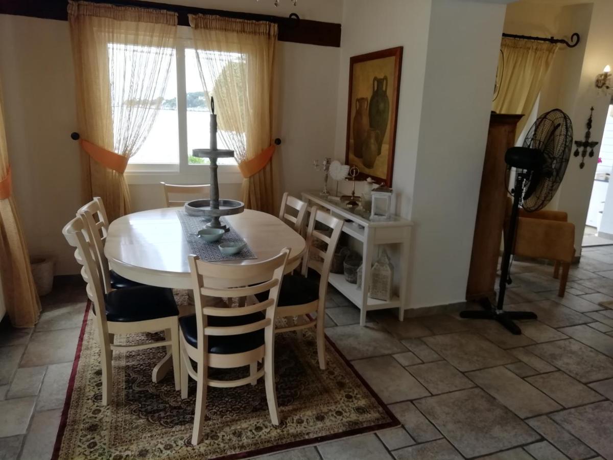Imerolia Beach Villa Kassiopi Corfu エクステリア 写真