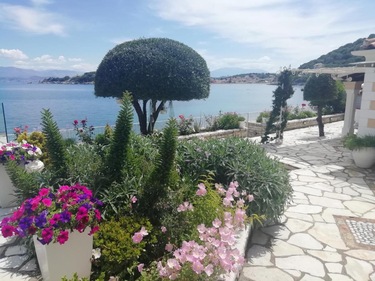 Imerolia Beach Villa Kassiopi Corfu エクステリア 写真