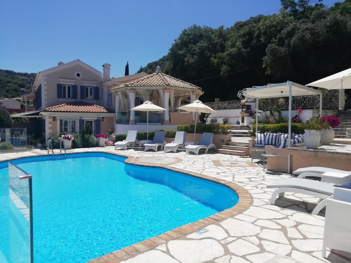 Imerolia Beach Villa Kassiopi Corfu エクステリア 写真