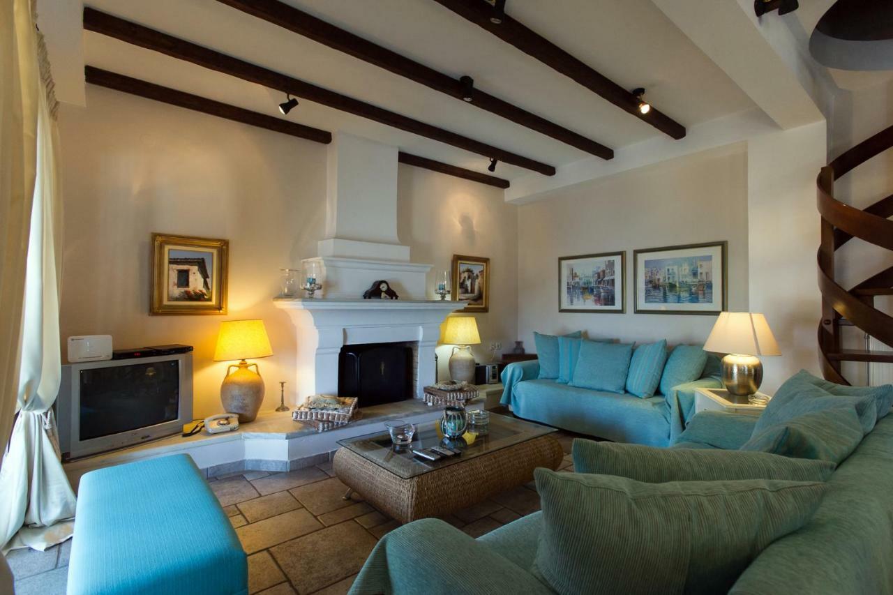 Imerolia Beach Villa Kassiopi Corfu エクステリア 写真