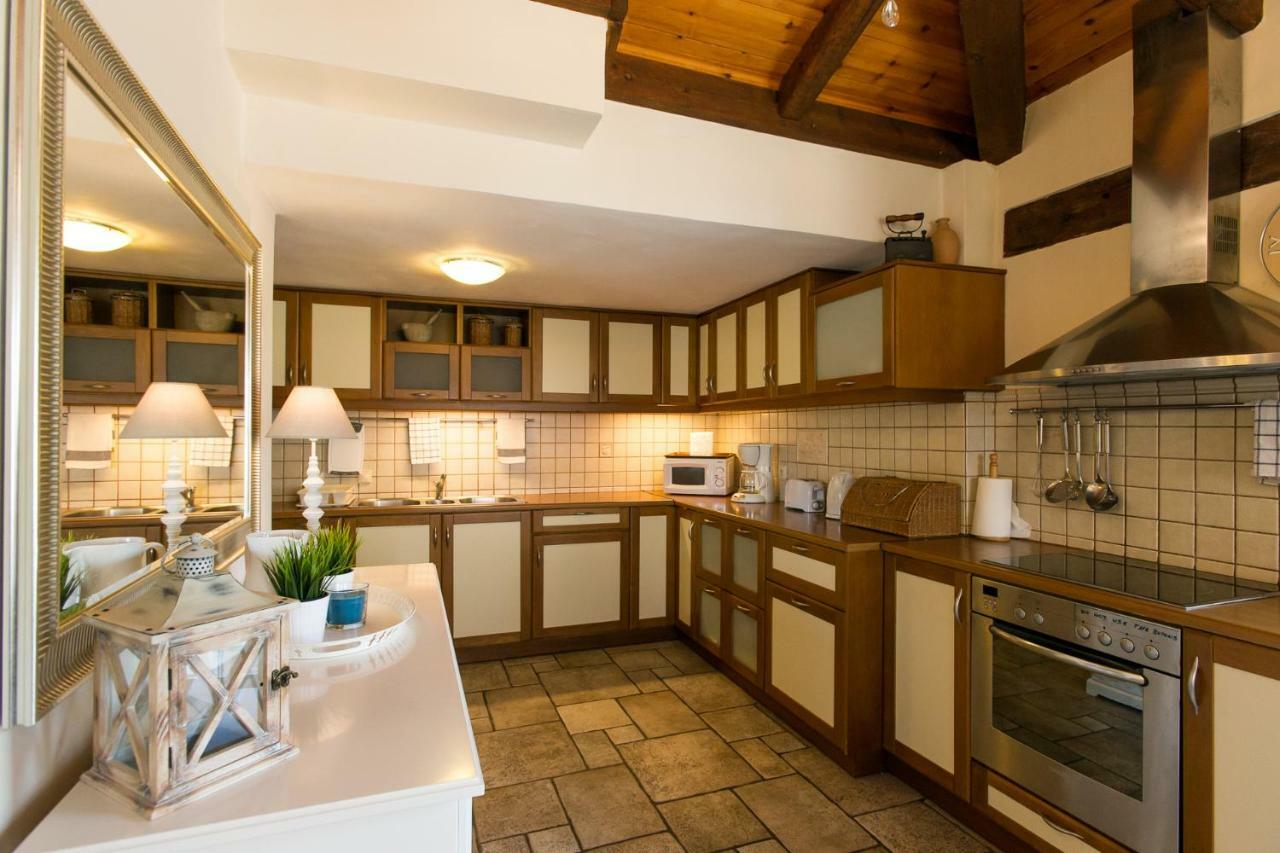 Imerolia Beach Villa Kassiopi Corfu エクステリア 写真
