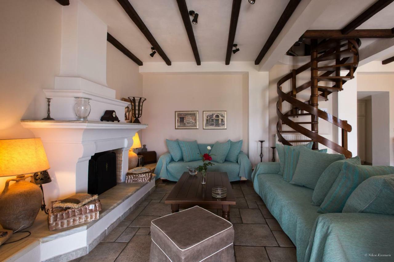Imerolia Beach Villa Kassiopi Corfu エクステリア 写真