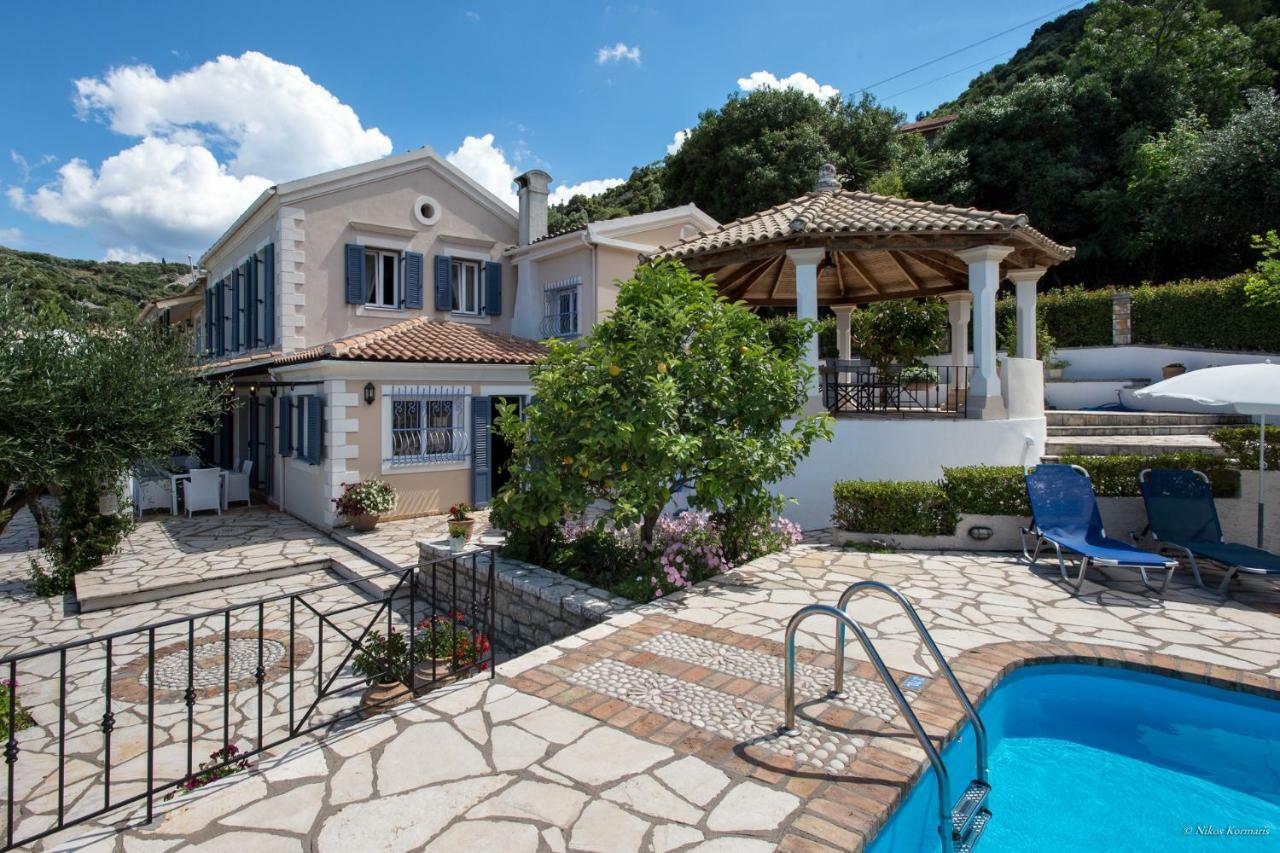 Imerolia Beach Villa Kassiopi Corfu エクステリア 写真